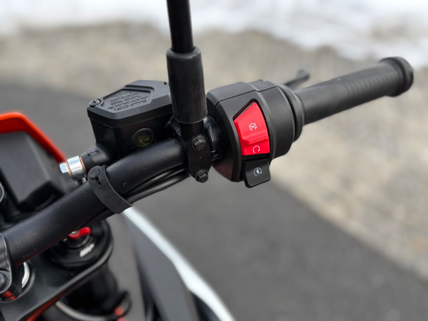 Fahrzeugabbildung KTM 390 SMC R 2026 Quickshifter+ inclusive