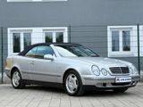 Mercedes-Benz CLK 320 ELEGANCE/Automatik/Klima/PDC/1 Hand /TOP - Mercedes-Benz CLK 320 mit Benzin-Antrieb: Cabrio