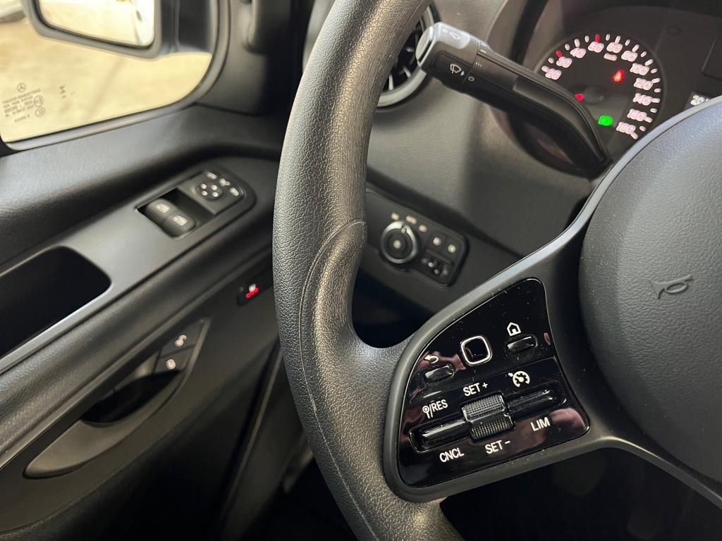 Fahrzeugabbildung Mercedes-Benz Sprinter 317 Kasten L2H2 360°Schwingsitz SHZ EDW