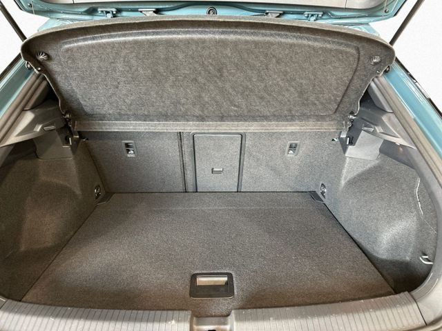 T-Roc 1.5 TSI DSG R-LINE IQ.LIGHT+AHK+NAV+KAMERA