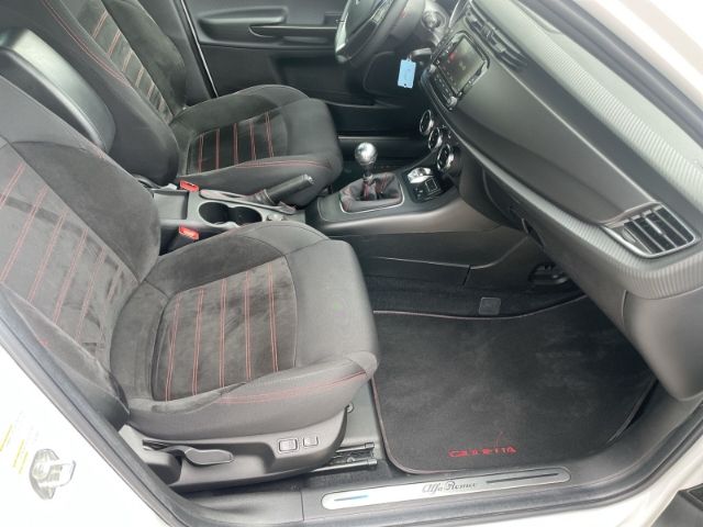 Fahrzeugabbildung Alfa Romeo Giulietta 1.4 TB 16V Sprint Navi, DAB, Einparkhi