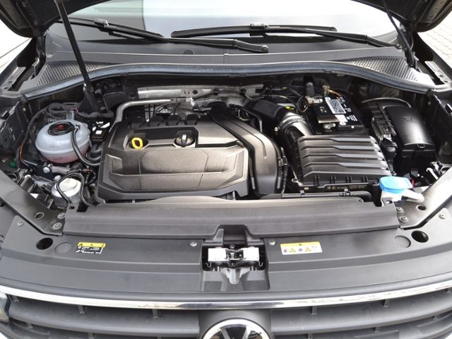 Tiguan 1.5 TSI Active AHK/LED/ACC/APP-CONNECT/PD