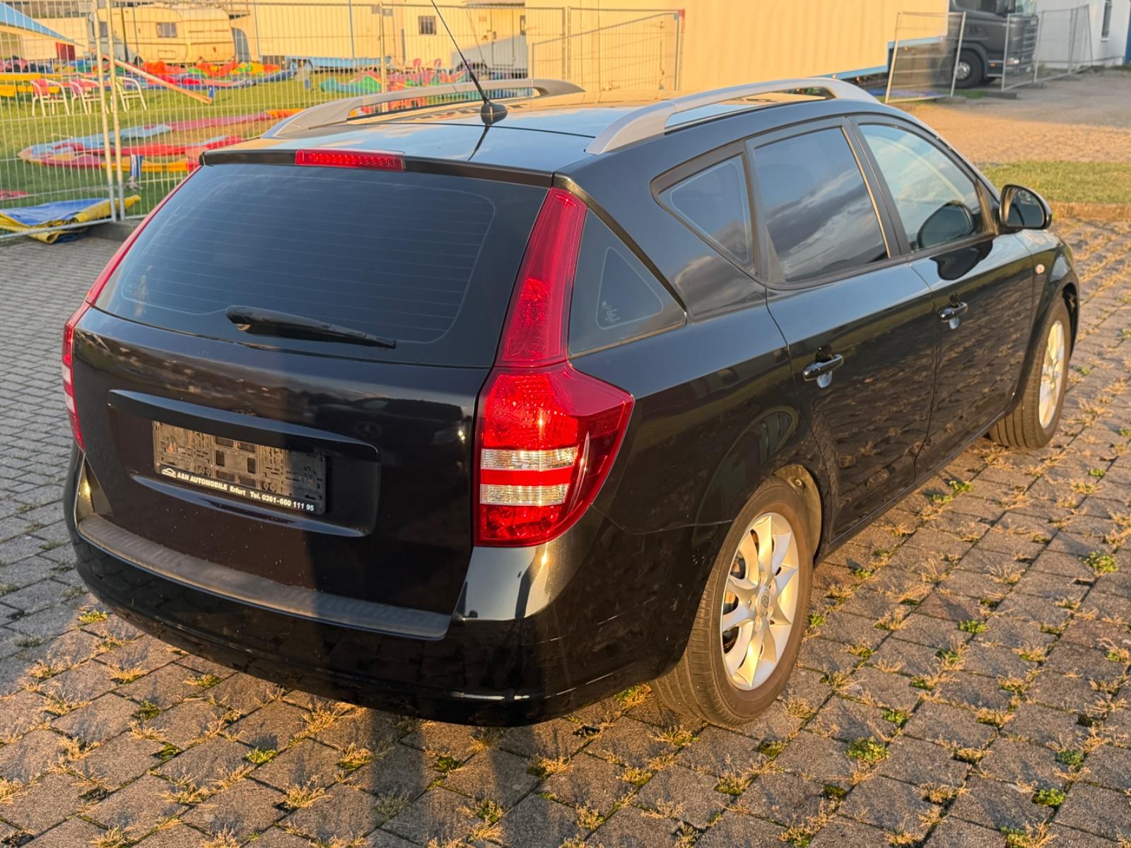 Kia ANDERE Ceed Sportswagon EX