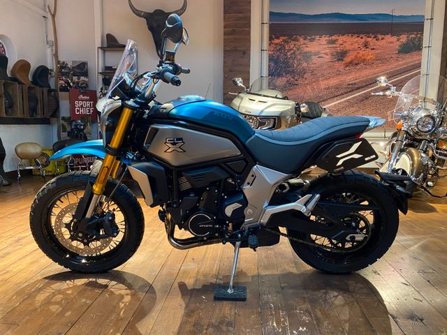 CFMOTO 700 Cl - X Adventure  100 Jahre  (250/4,99 %)