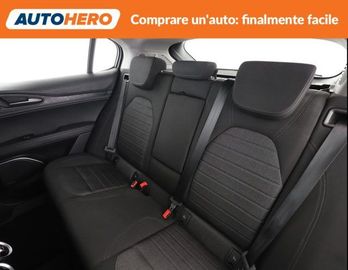 Alfa-Romeo Stelvio - 9