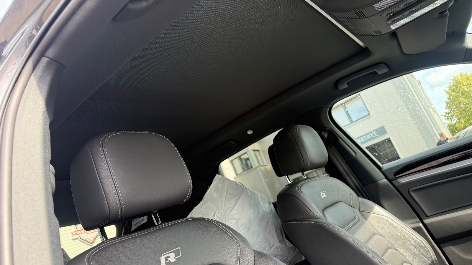 Fahrzeugabbildung Volkswagen Touareg R-Line 4Motion