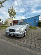 Mercedes-Benz E 320 CDI ELEGANCE Elegance - Mercedes-Benz E 320 in Bochum