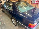 Mercedes-Benz E 300.   124 c - aus 1990: Coupe