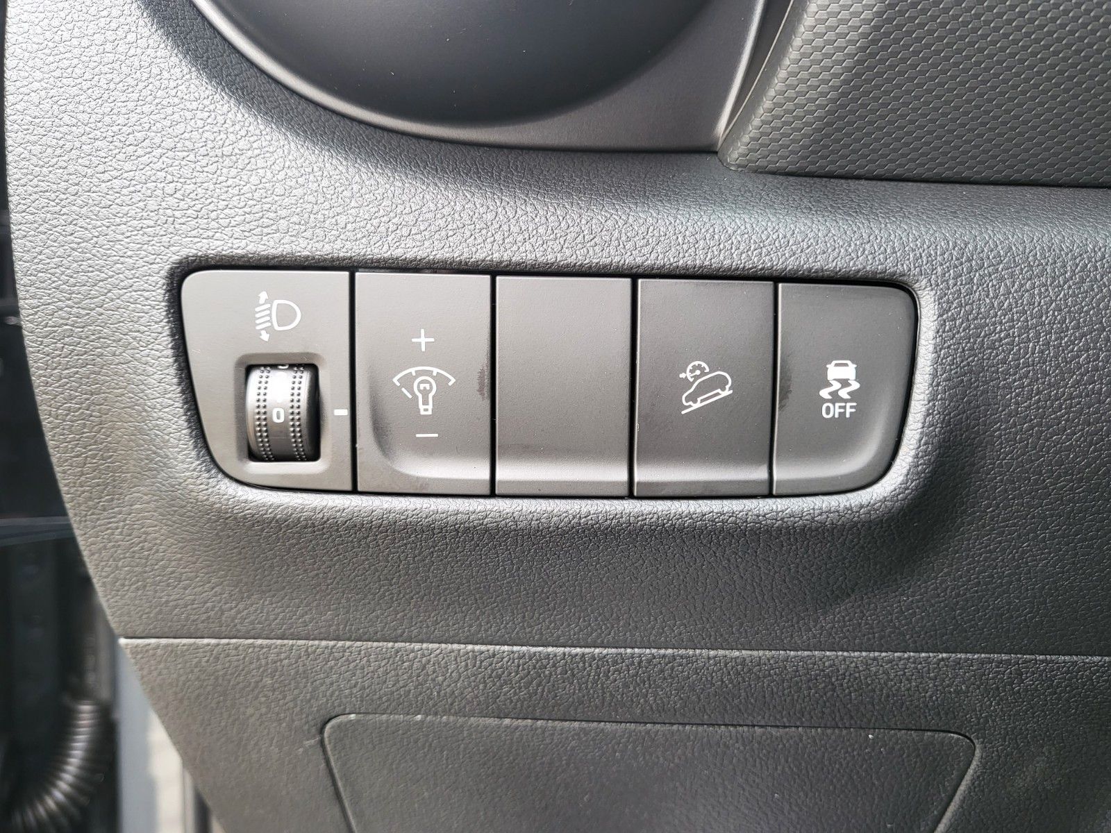 Fahrzeugabbildung Hyundai KONA FL 1.6 T-GDi DCT 2WD N-Line NAVI LED KRELL