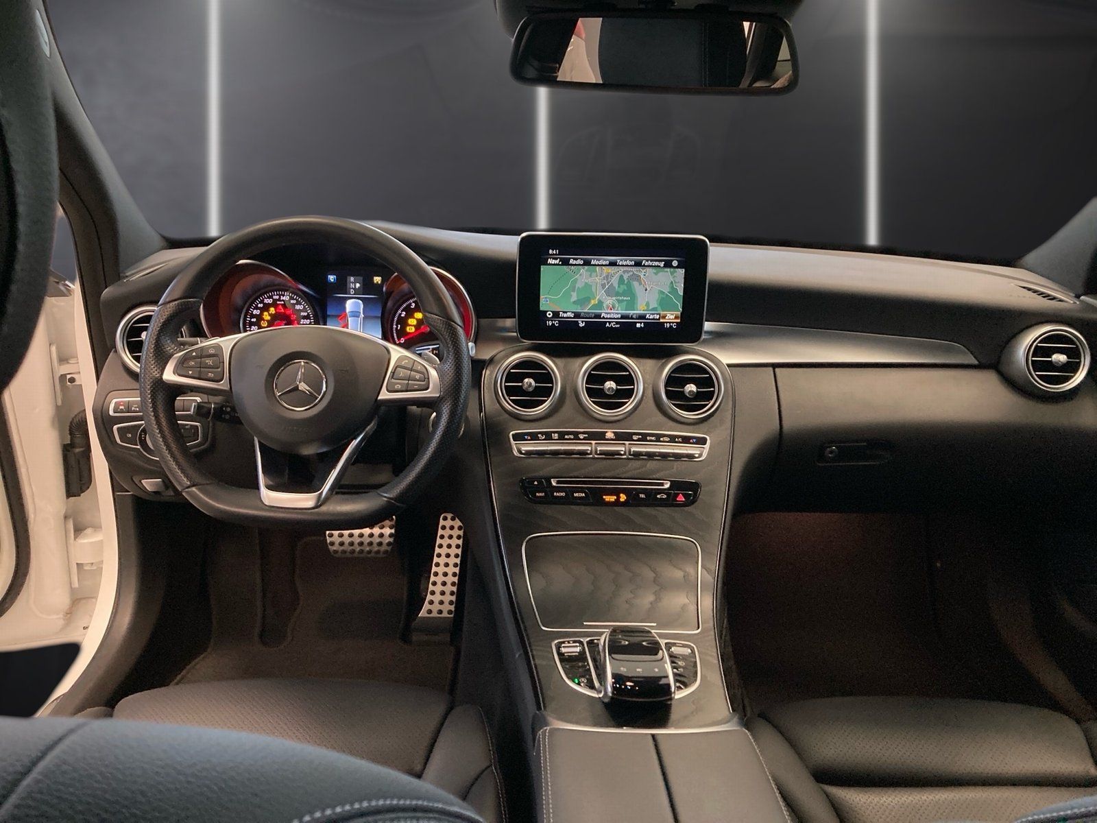 Fahrzeugabbildung Mercedes-Benz C 300 T AMG*LED*Totwink*Burmester*Kamera*Comand*