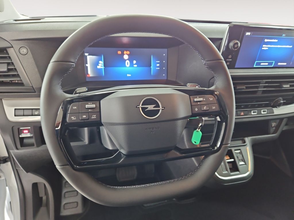 Fahrzeugabbildung Opel Vivaro-e Cargo Standard (75-kWh)