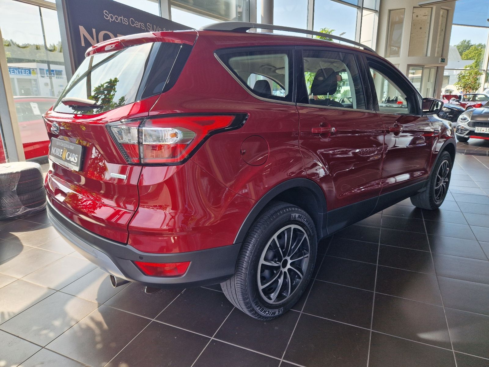 Fahrzeugabbildung Ford Kuga Cool & Connect KLIMA NAV SHZ PDC