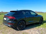 Audi SQ8 4.0 TFSI quattro competition plus | 1. HAND - Audi SQ8 mit Benzin-Antrieb: Automatik