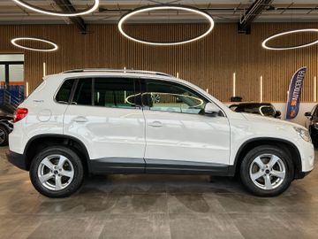 Volkswagen Tiguan Team 4Motion *2. Hand*Klima*SHZ*AHK*PDC*