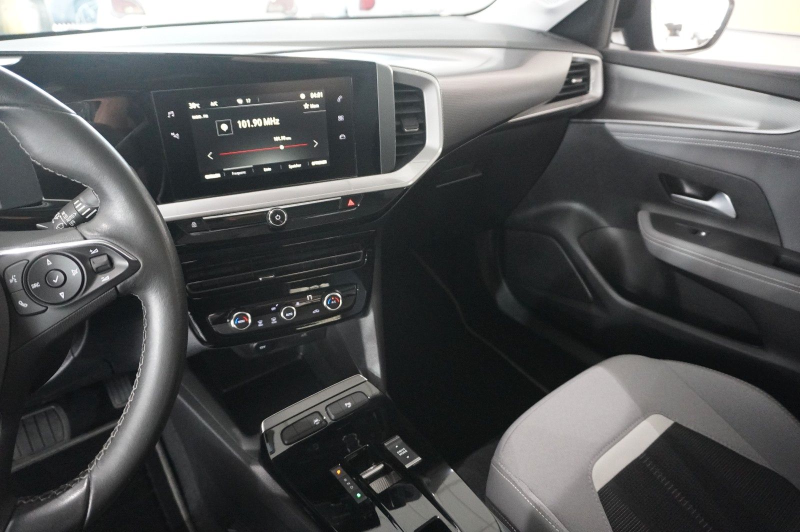 Fahrzeugabbildung Opel Mokka-e ELEGANCE 3-PHASIG NAVI/LED/KAMERA/DAB+