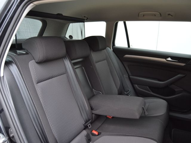 Passat Variant 1.5 TSI LED/NAVI+VZE+RFK/BUSINESS