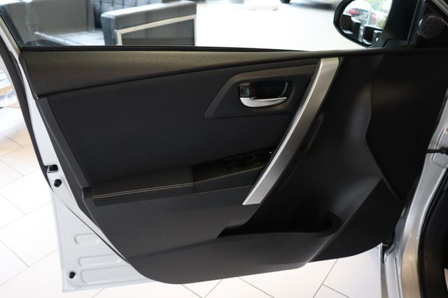 Fahrzeugabbildung Toyota Auris Touring Sports Edition 1.33 Dual-VVT-i