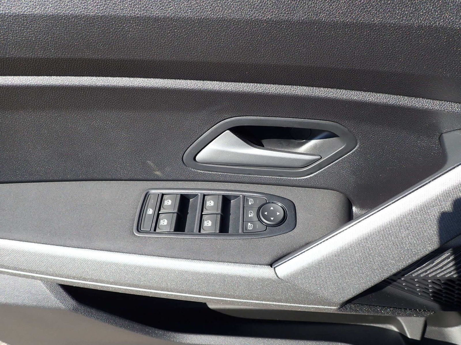 Fahrzeugabbildung Dacia Bigster Journey TCe 140