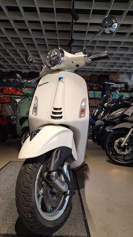 Vespa Primavera 50 4-Takt weiß