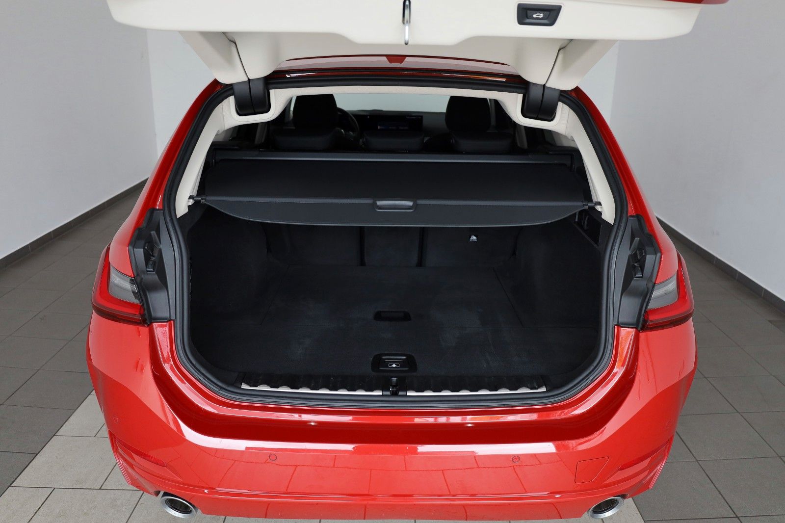 Fahrzeugabbildung BMW 320 d xDrive,Navi,LED,SH, Carplay, Facelift, +WR