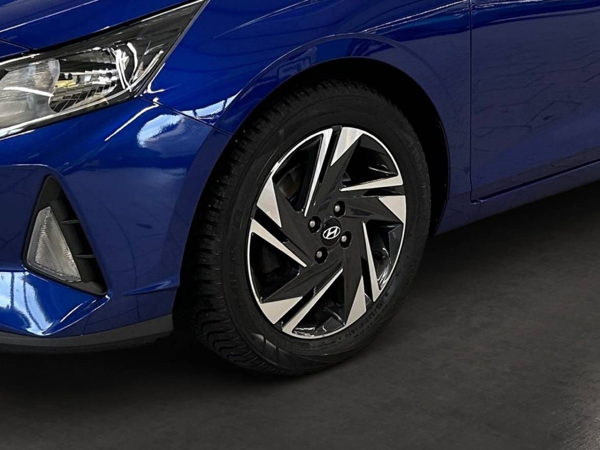 Fahrzeugabbildung Hyundai i20  Intro Edition Dach-Lackierung