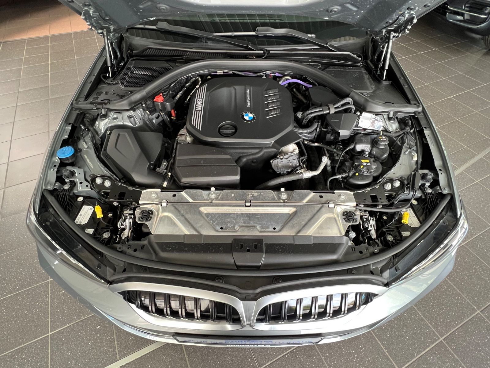BMW 318 d Touring Driving Assistant+Curved+LED+BLCP foto 4