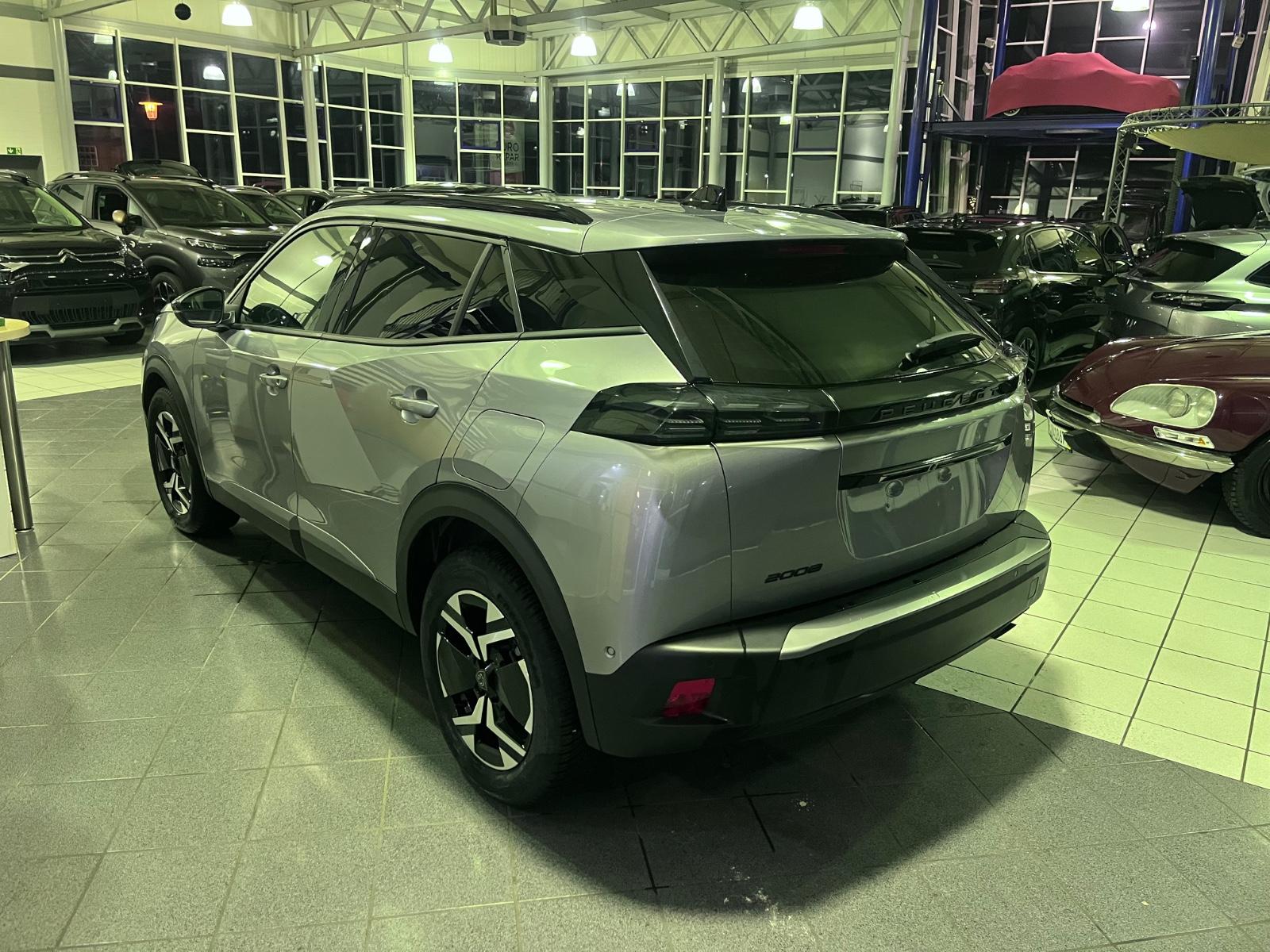 Peugeot 2008 Allure*Navi*360Grad Kamera