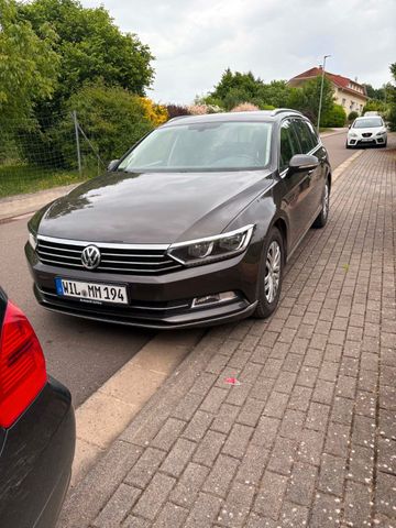 VW Volkswagen Passat Variant mit 2.0 TDI