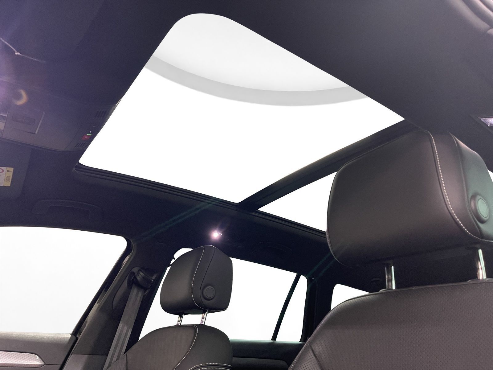Volkswagen Passat Alltrack - Bild 11