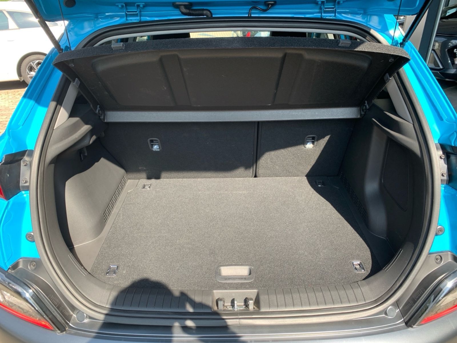 Fahrzeugabbildung Hyundai KONA 1.6 GDI Prime Hybrid Navi LED