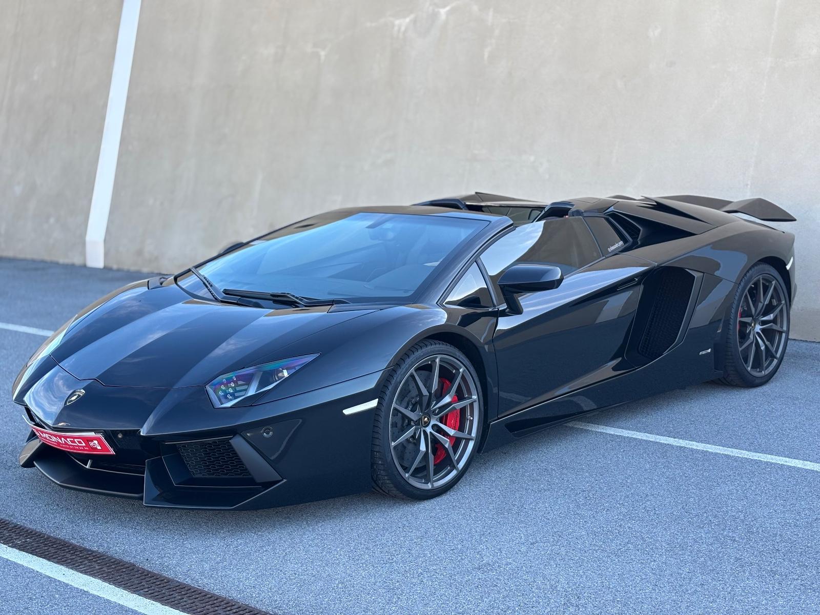 Lamborghini Aventador LP 700-4 Roadster
