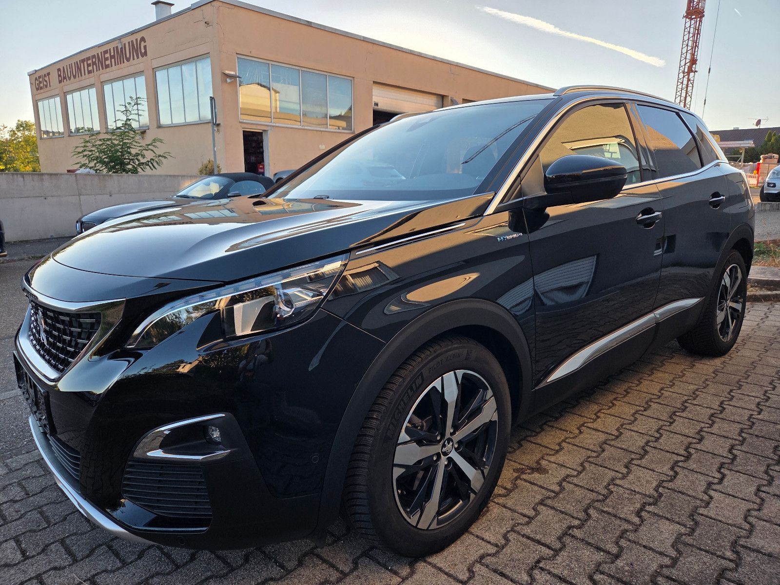 Peugeot 3008 Hybrid4 300 GT e-EAT8 4WD imagem 3