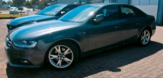 AUDI a4 audi S line quatro