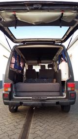 Volkswagen T4 Camper mit Solar - schwarze Volkswagen T4 andere