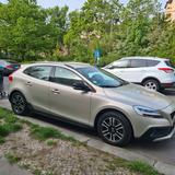 Volvo V40 Cross Country T3 Geartronic mit AHK abnehmb - Volvo V40 Cross Country mit Benzin-Antrieb: Automatik