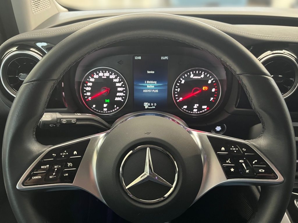Fahrzeugabbildung Mercedes-Benz T 180 PROGRESSIVE LED Navi Sitzhzg RFK Tempomat