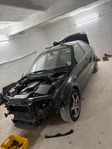 BMW Bmw E46 330i LPG 197.000. RHD 1800 Bis 19... - BMW 330 Limousine E46 330i mit Benzin-Antrieb