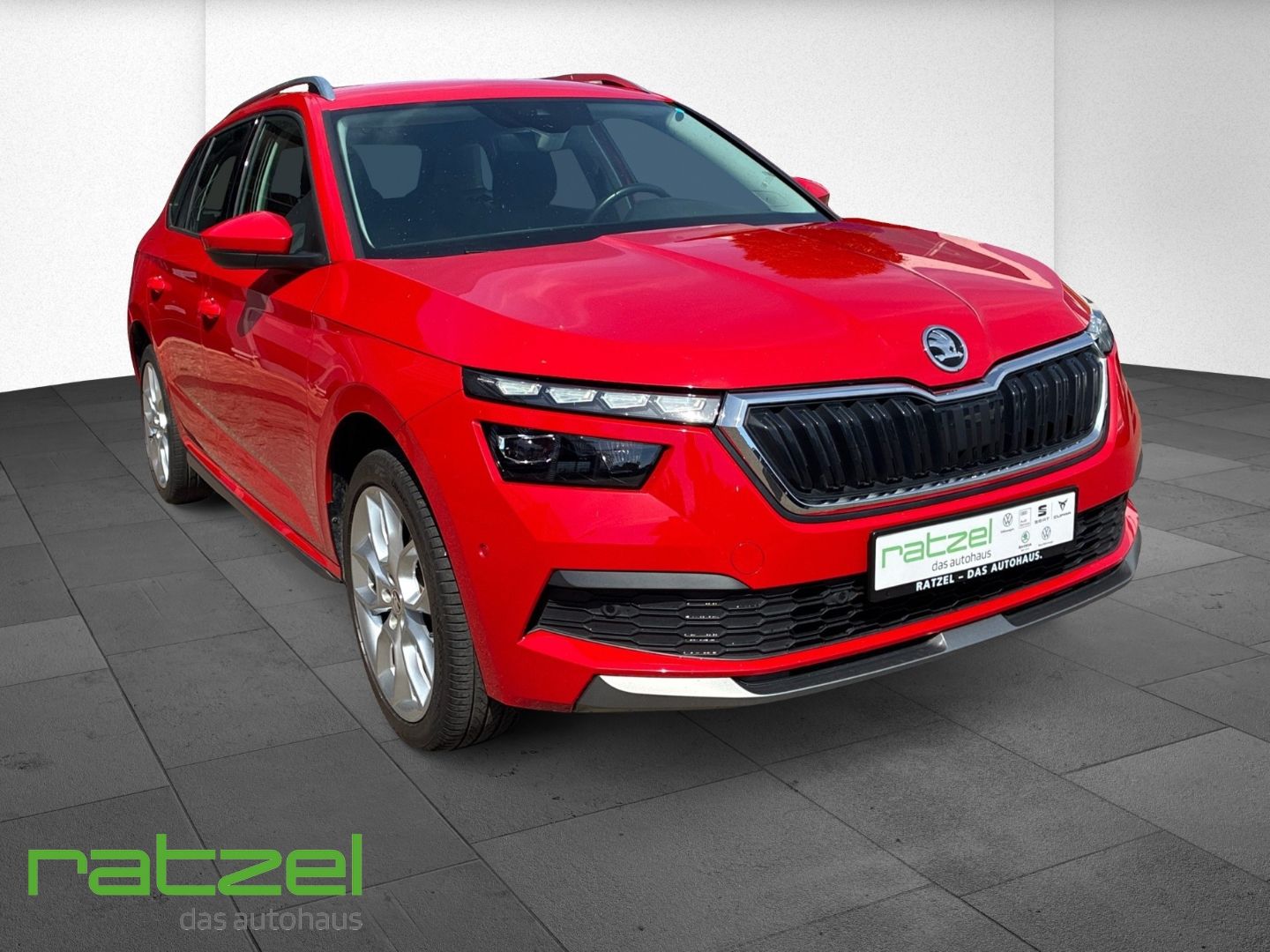 Fahrzeugabbildung SKODA Kamiq Style 1.6 TDI DSG AHK-klappbar Navi digita