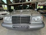 Mercedes-Benz E 220 org. 51.000km! Jahreswagen Zustand - gebrauchte Mercedes-Benz E 220 aus dem Jahr 1994