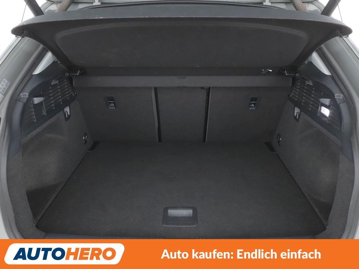 Audi Q2 40 TFSI quattro Sport Aut.*NAVI*LED*PDC*ACC*