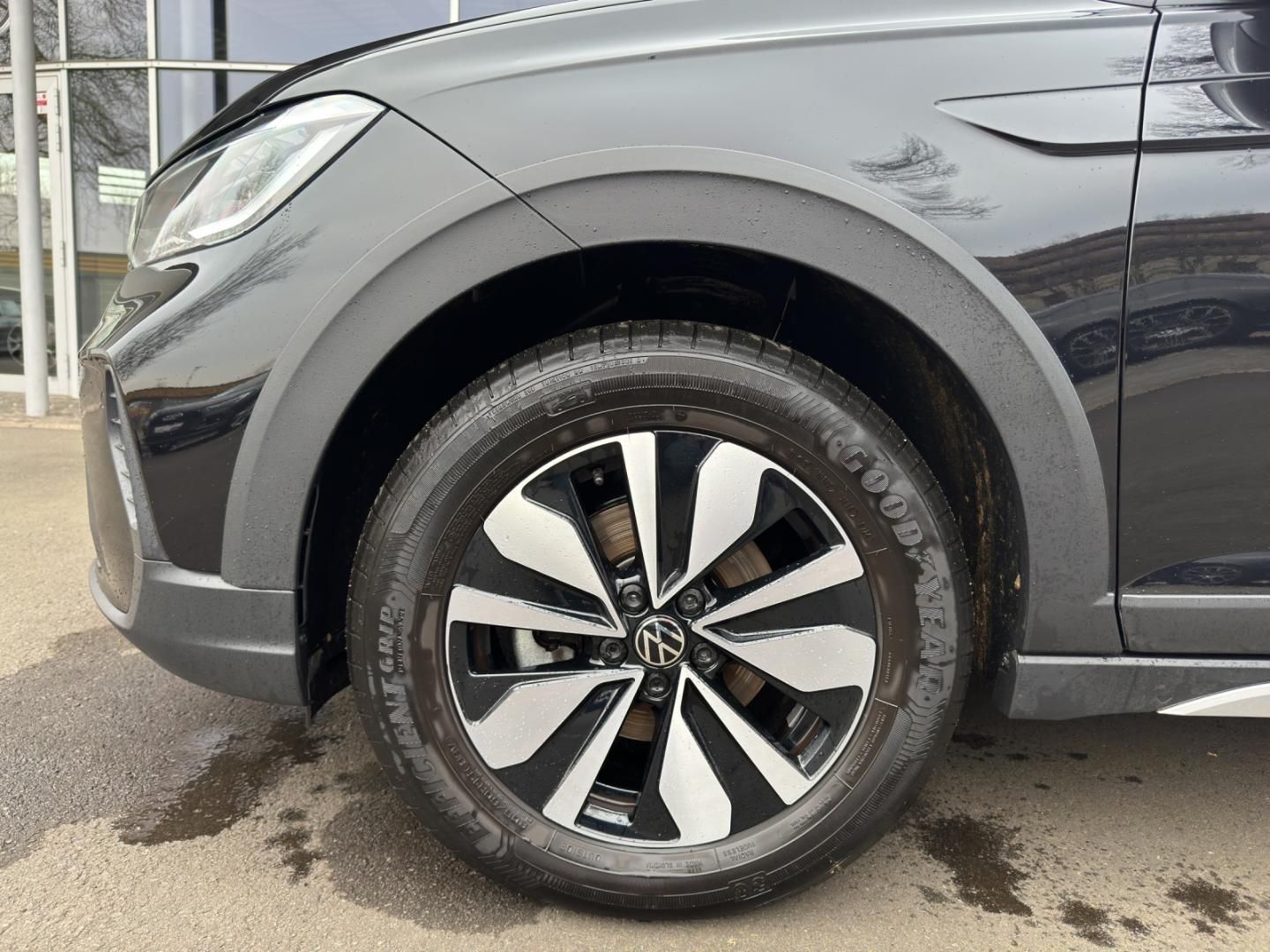 Fahrzeugabbildung Volkswagen Taigo MOVE MOVE 1.5l TSI-DSG,Kamera,SH,AHK,LED,C