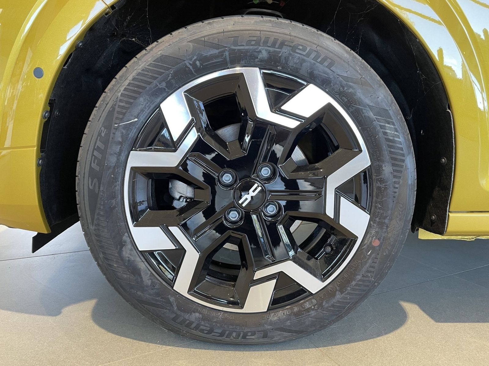 Fahrzeugabbildung Dacia Sandero Journey TCe 100