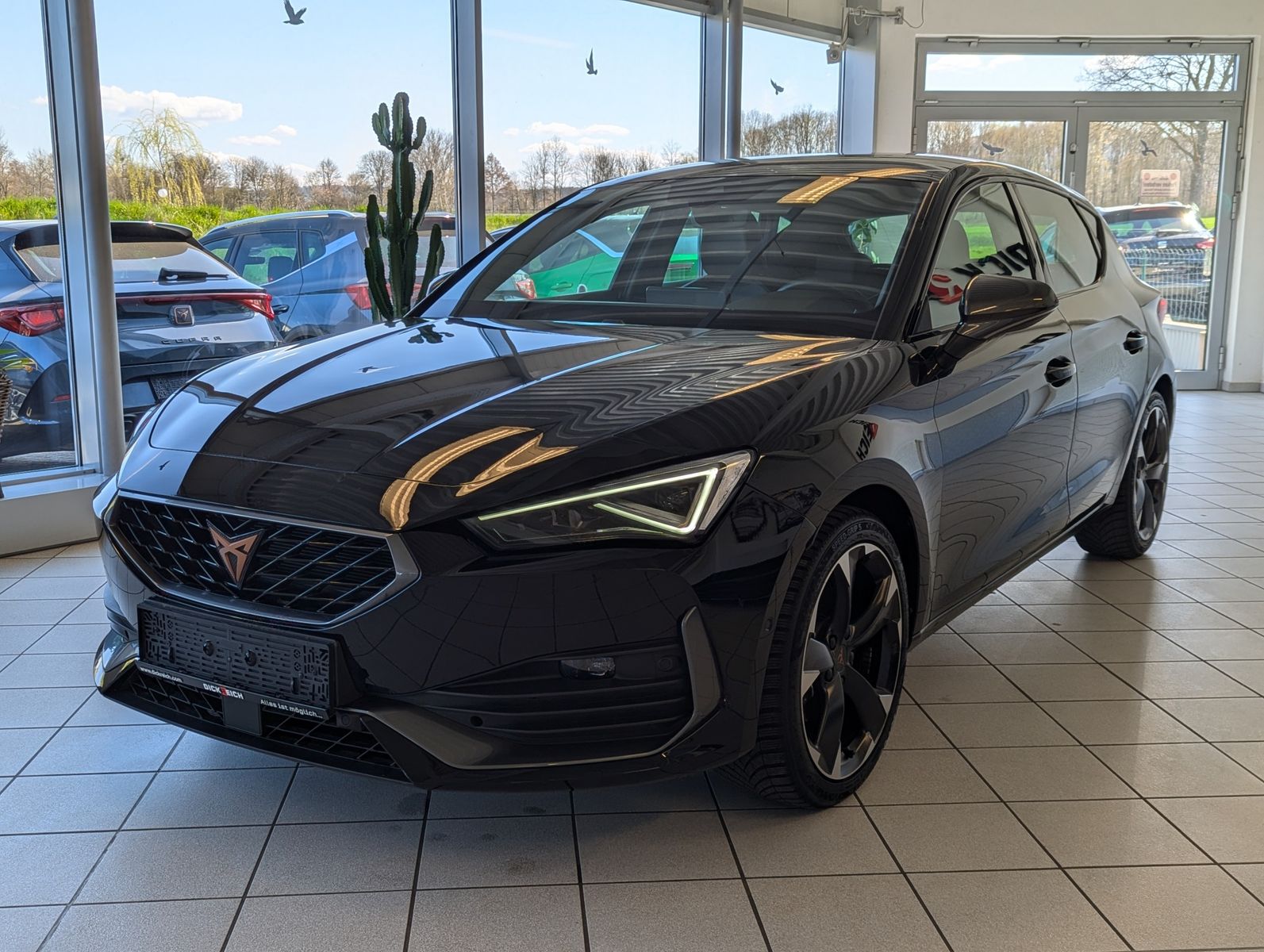 CUPRA Leon 1.5 TSI DSG ACC Full-Link Matrix Navi Cam - Image 3