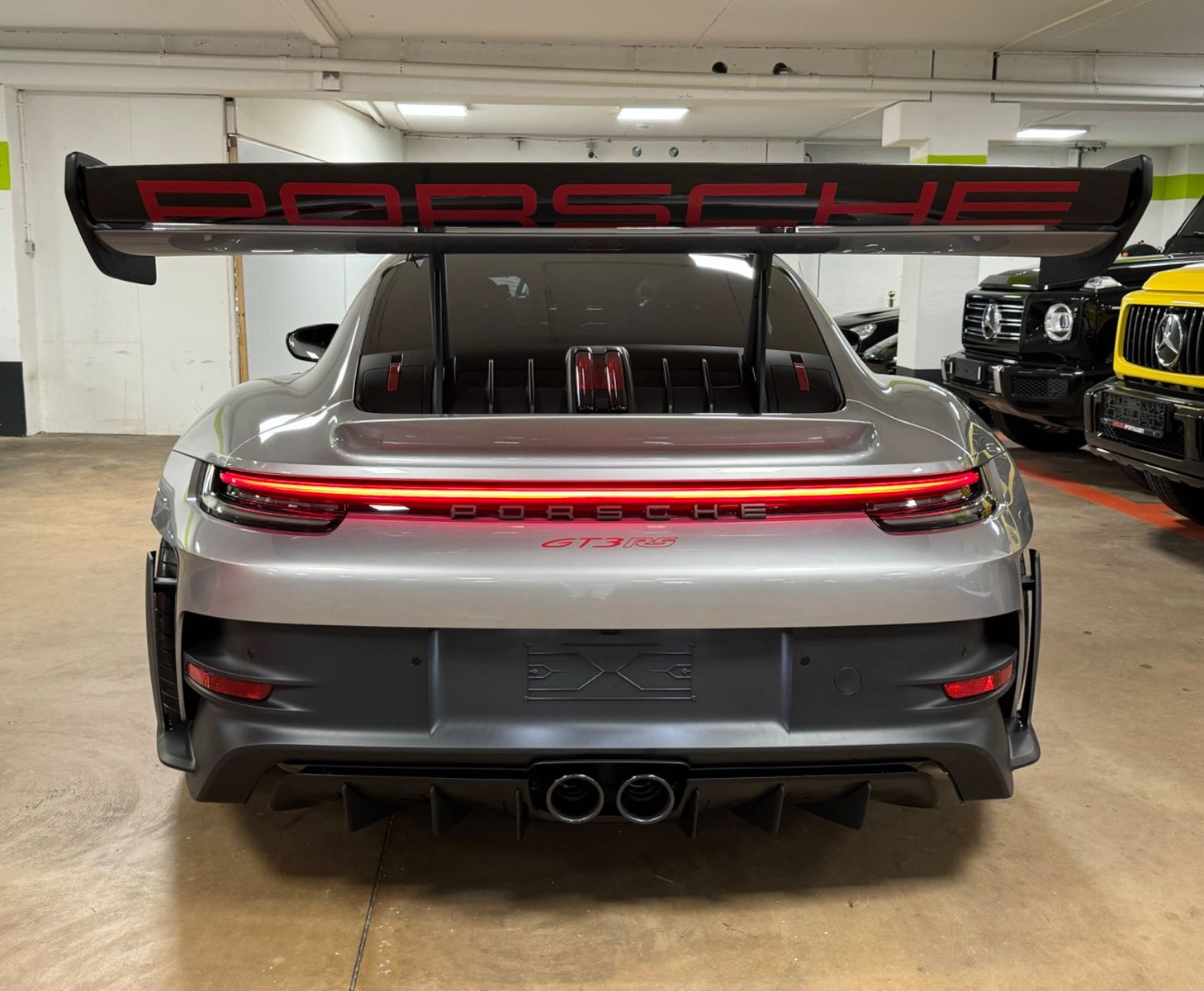 Fahrzeugabbildung Porsche 911 GT3 RS WEISSACH CARBON-KÄFIG CERAMIC 24 FULL