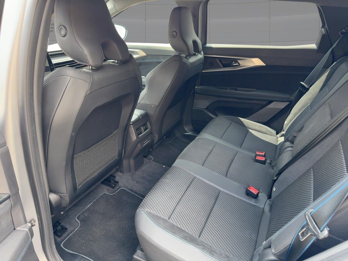 Fahrzeugabbildung Renault Espace Esprit Alpine Full Hybrid E-Tech 200 7-Si