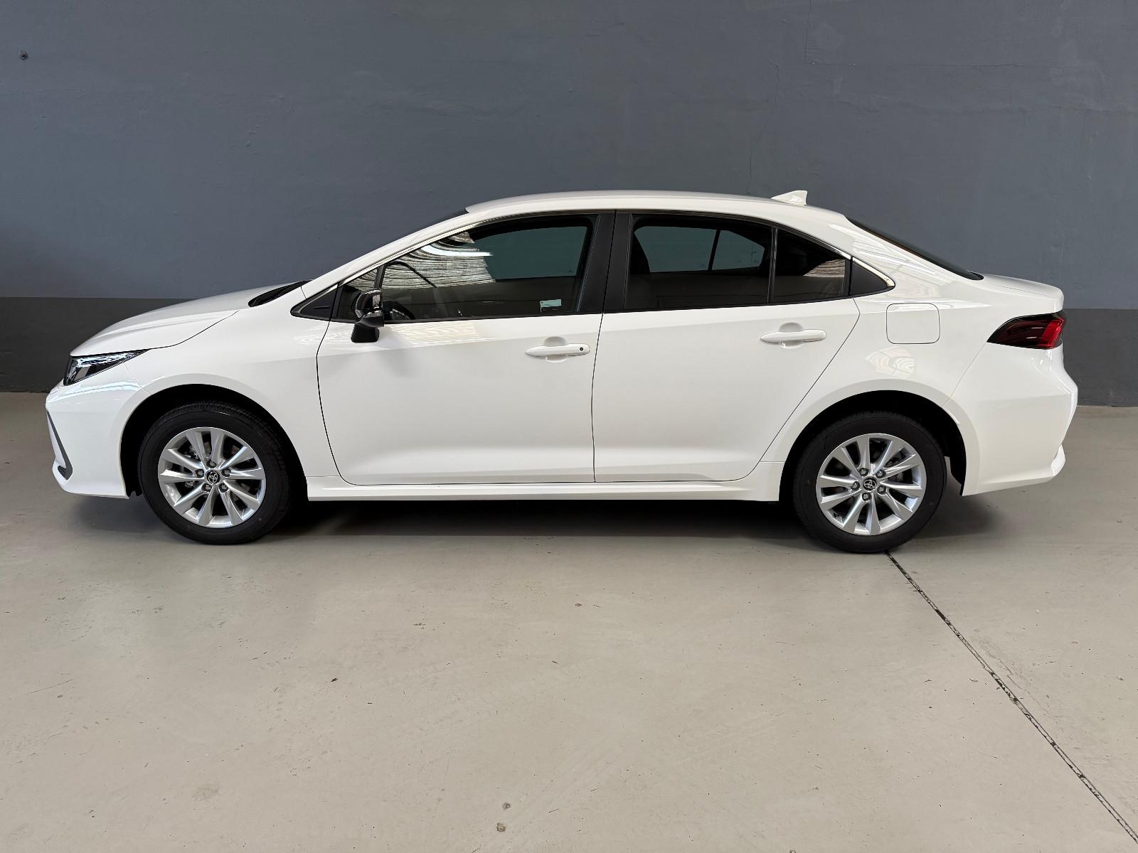 Toyota Corolla Hybrid 1,8  Limousine ACC AUT LED SHZ NV