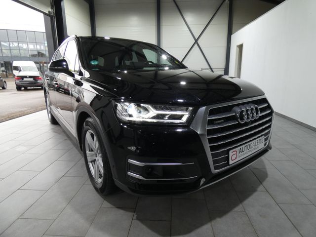 Audi Q7 3.0 TDI quattro S- line/Navi/Kamera/ACC/ HUD