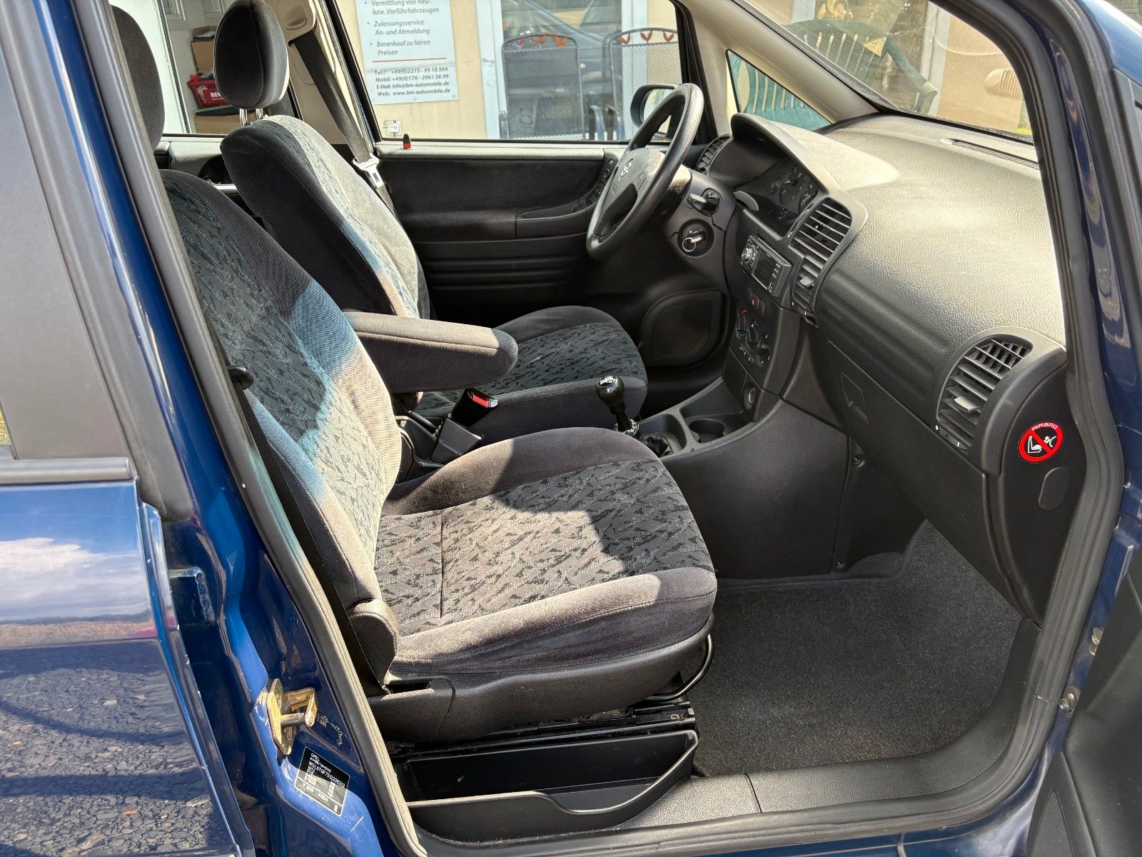 Fahrzeugabbildung Opel Zafira 1.6 16V Klima 7-Sitzer AHK *KEIN TÜV*