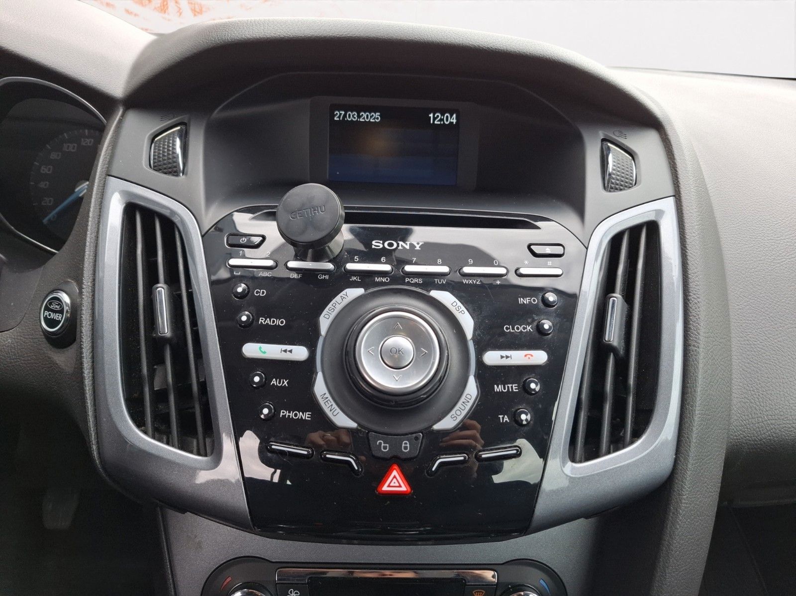 Fahrzeugabbildung Ford Focus Lim. Titanium ! PDC ! SHZ !