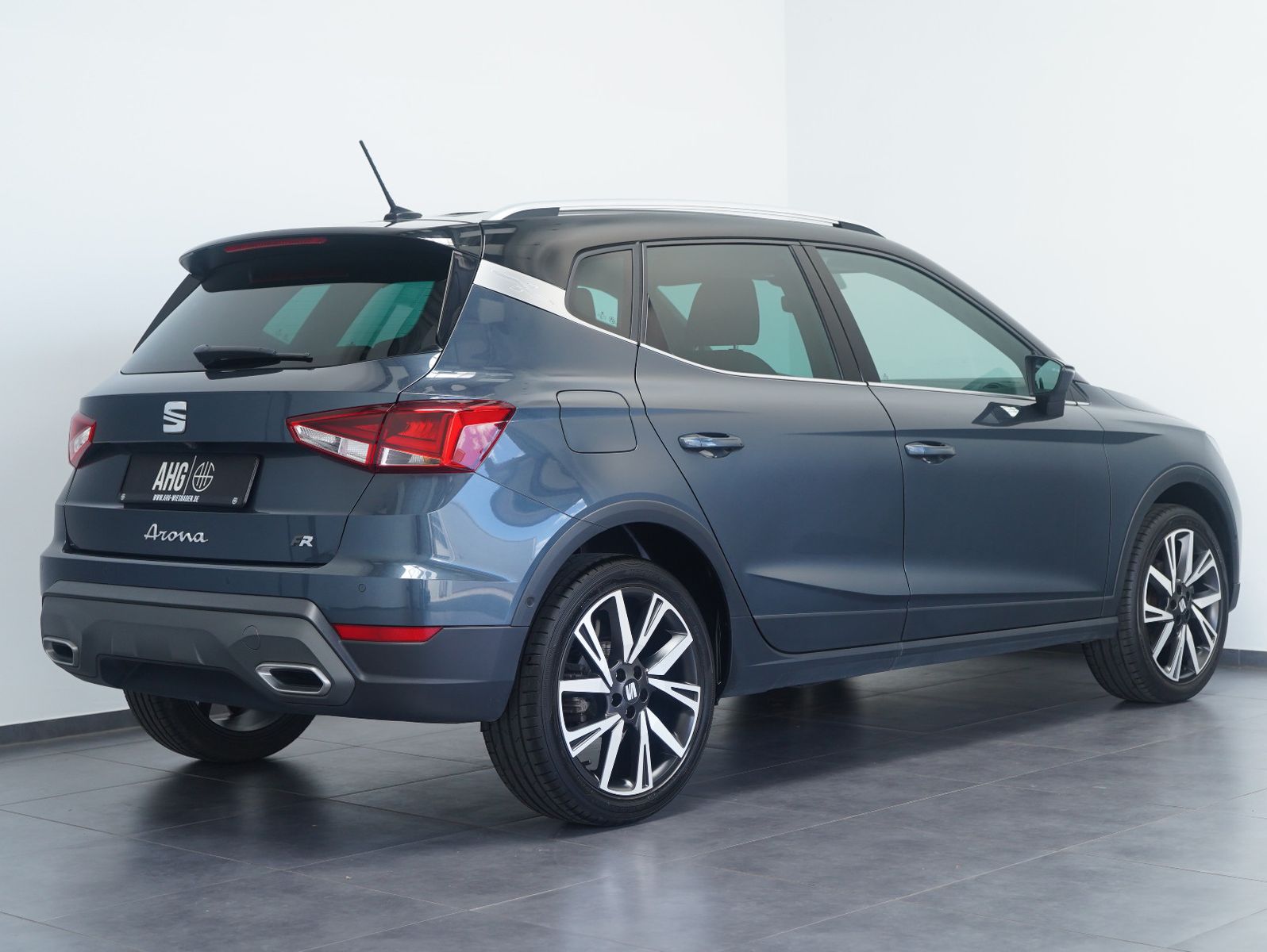Fahrzeugabbildung SEAT Arona 1.0 TSI FR LED/ACC/KAMERA/VIRTUAL/18"
